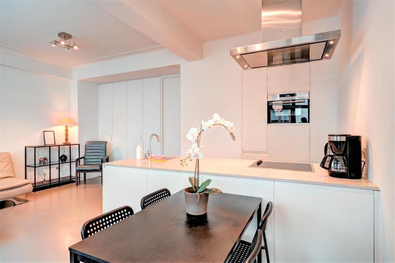 Spacious Apartments In The Heart Of アントウェルペン エクステリア 写真